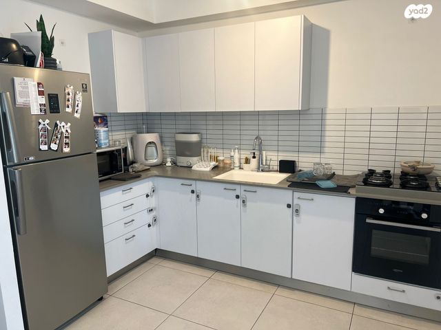 דירה, יגאל ידין 11, המגינים, מודיעין מכבים רעות