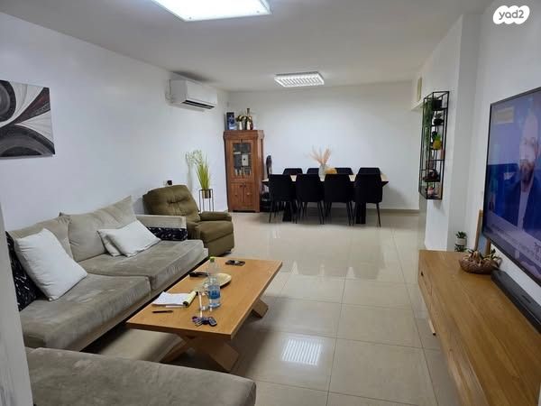 דירה, הנשיאים, רמת אשכול, מגדל העמק