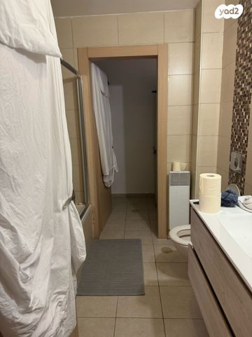 דירה, גרשון אבנר, ירושלים