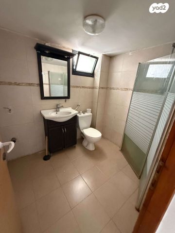 דירת גן, עין זיק 12, שאר העיר, מיתר / כרמית