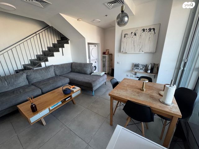 דירה, גרציאני יצחק, גני שרונה, קרית הממשלה, תל אביב יפו