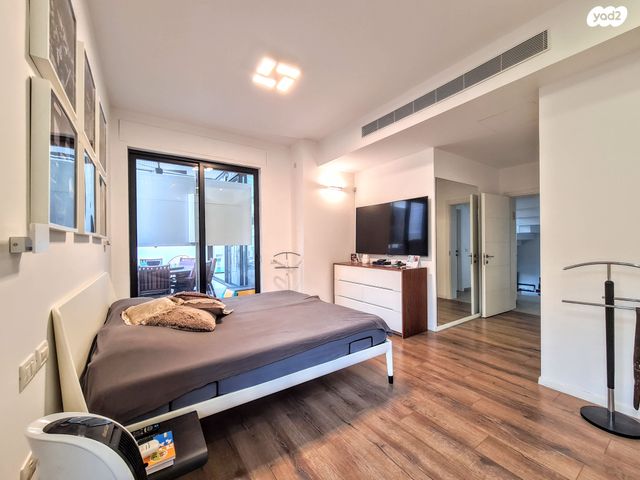 בית פרטי/ קוטג', קרית הפרחים - 2005, רעננה