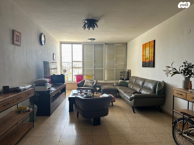 משה שרת 