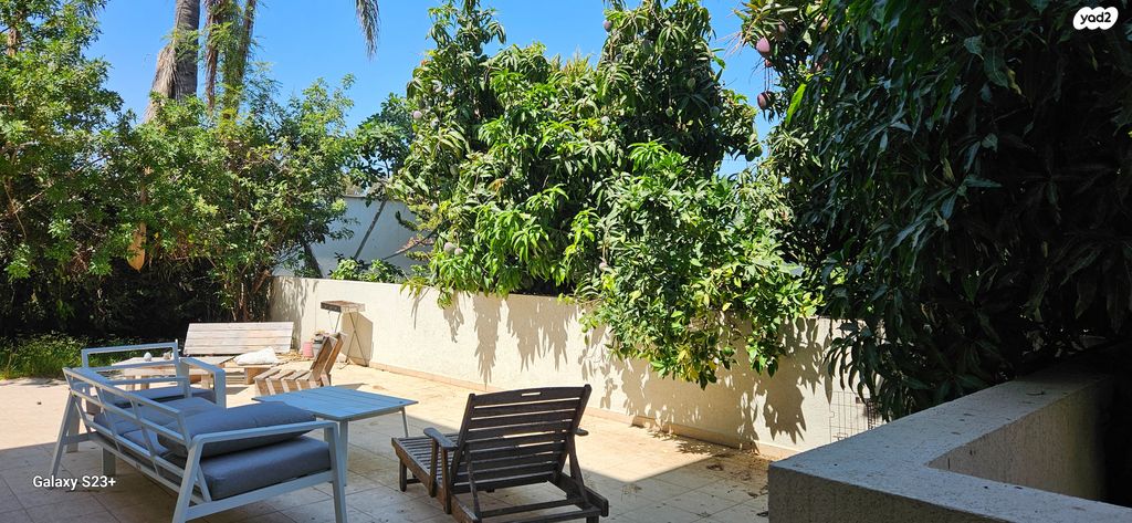 בית פרטי/ קוטג', גולן, רמת השרון