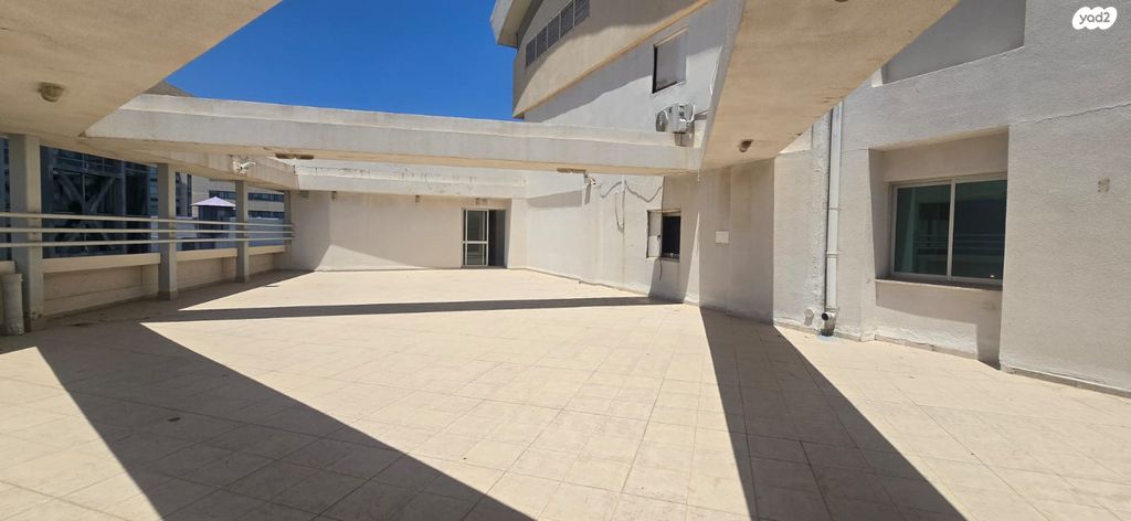 משרדים, הברזל, עתידים, אזור התעסוקה רמת החייל, תל אביב יפו