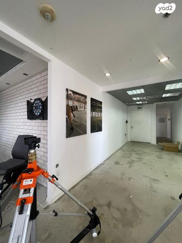 משרדים, בורסה, רמת גן