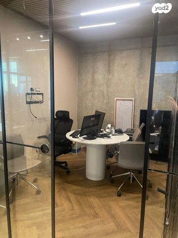 משרדים, רעננה