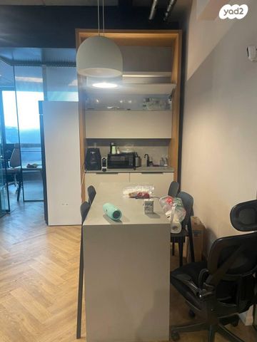 משרדים, רעננה