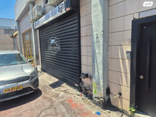 חנויות/ שטח מסחרי, המסילה, אזור תעשיה, נשר