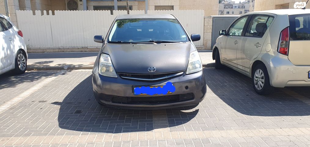 מודעת רכב טויוטה פריוס