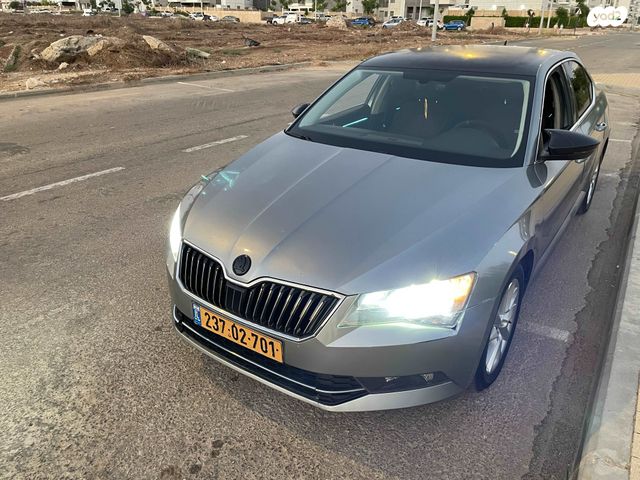מודעת רכב סקודה סופרב