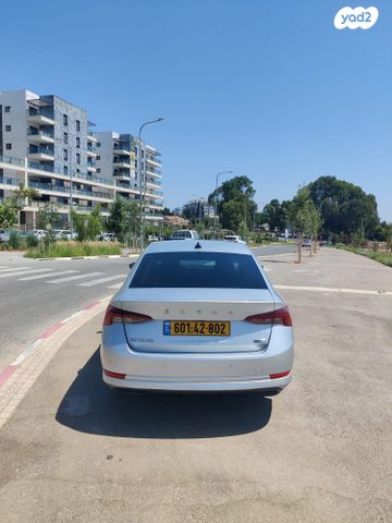 סקודה אוקטביה