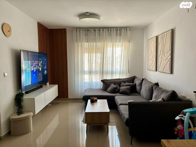 דירה, קול התור 20, מגדים, מעלה אדומים