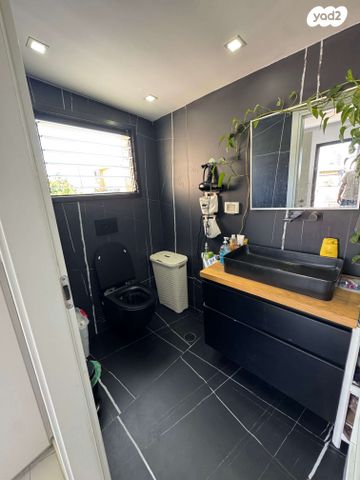 גג/ פנטהאוז, חפר 5, התקוה, בית יעקב, נווה צה"ל, תל אביב יפו