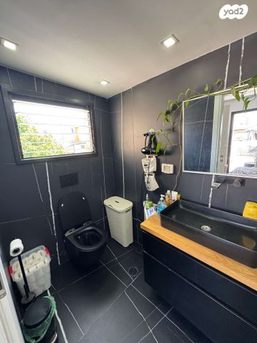 גג/ פנטהאוז, חפר 5, התקוה, בית יעקב, נווה צה"ל, תל אביב יפו