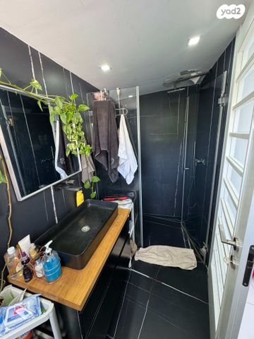 גג/ פנטהאוז, חפר 5, התקוה, בית יעקב, נווה צה"ל, תל אביב יפו