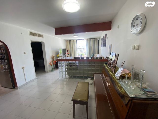 גג/ פנטהאוז, אגרובנק, חולון