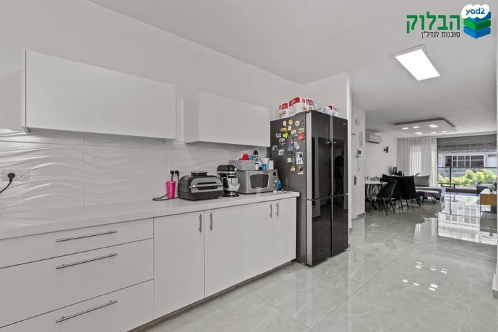 דירה, רמז, מערב ותיק, ראשון לציון