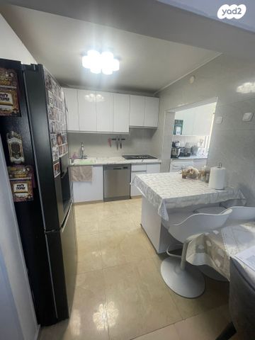 דירה, ברק, בן גוריון, לוד