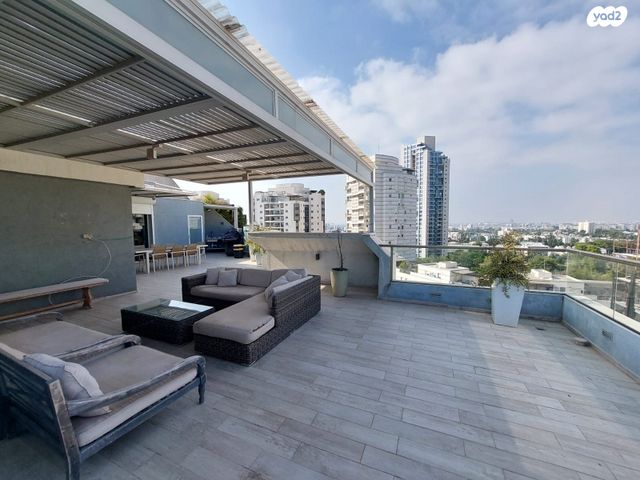 דופלקס, שמעון בן צבי, גבעתיים