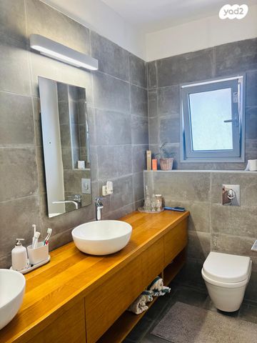 דירה, רמת השרון