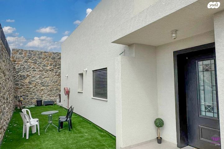 דו משפחתי, בני יהודה 14, קצרין