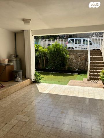 דו משפחתי, בן גוריון, טבריה