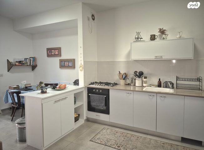 דירת גן, קרית טבעון