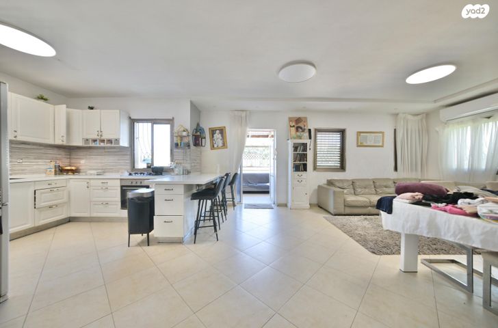 דירה, עזרא, רחובות