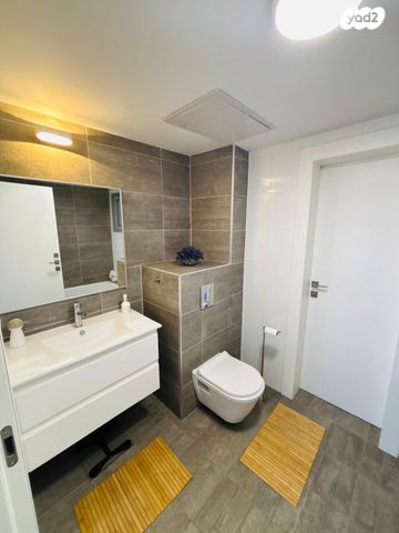 דירה, רמת השרון