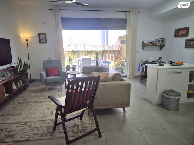 דירת גן, קרית טבעון