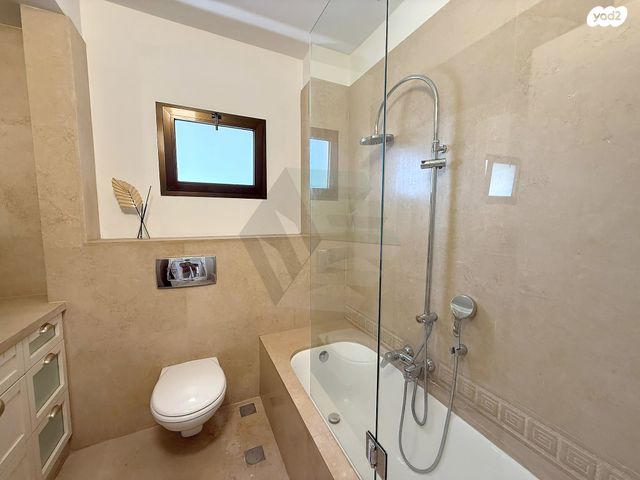 גג/ פנטהאוז, אזורי חן, גימל החדשה, תל אביב יפו