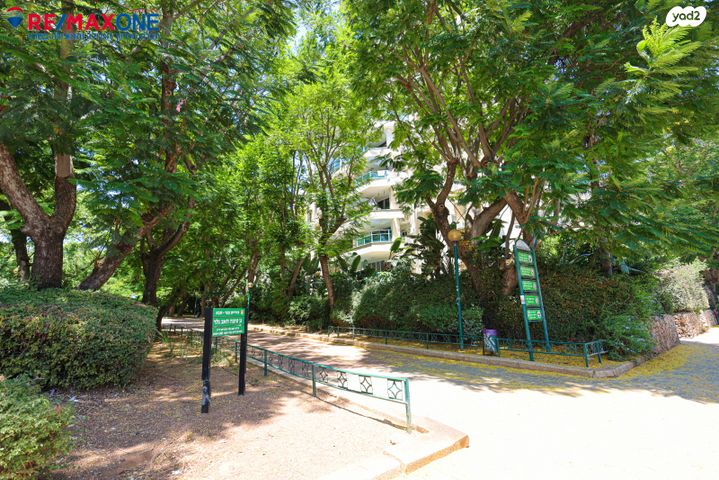 דירה, סוקולוב 20, ארלוזורוב, כפר סבא