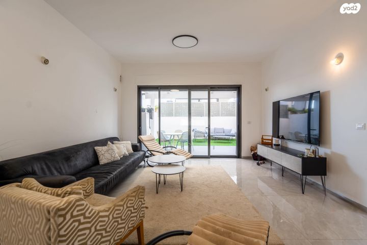 בית פרטי/ קוטג', גדרה מזרח, גדרה