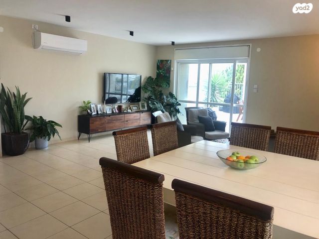 דירה, השבטים, מודיעין מכבים רעות