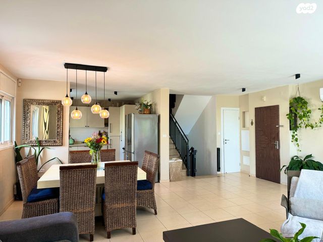 דירה, השבטים, מודיעין מכבים רעות