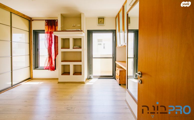 גג/ פנטהאוז, אהרון אייזנברג, א' / צפון מזרח העיר, רחובות