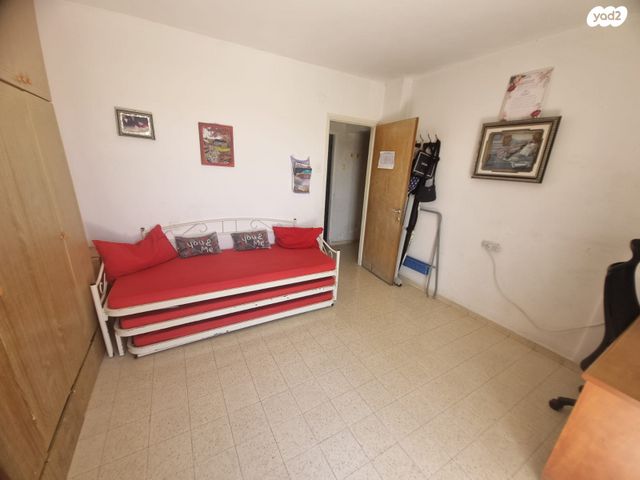 דירה, נחום שאדיקר, נווה יעקב, ירושלים