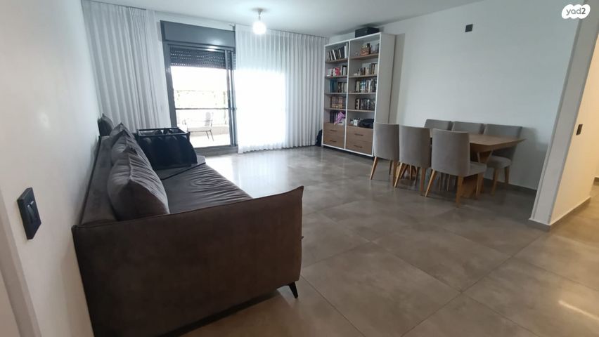 דירה, נווה שמיר רמת בית שמש ה-1, בית שמש