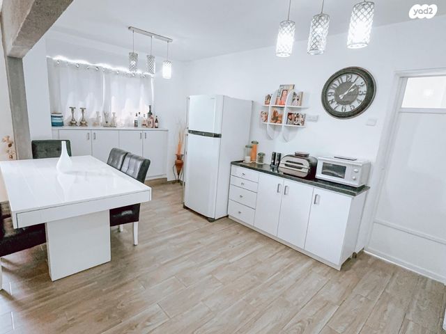 דירה, טיילת נווה 1, נווה, קצרין