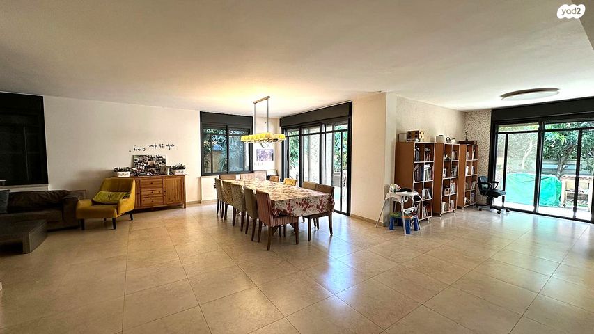 בית פרטי/ קוטג', האירוס, מתחם 19 - 20 (מתחם הפרחים), הוד השרון