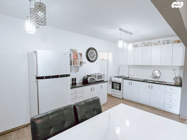 דירה, טיילת נווה 1, נווה, קצרין