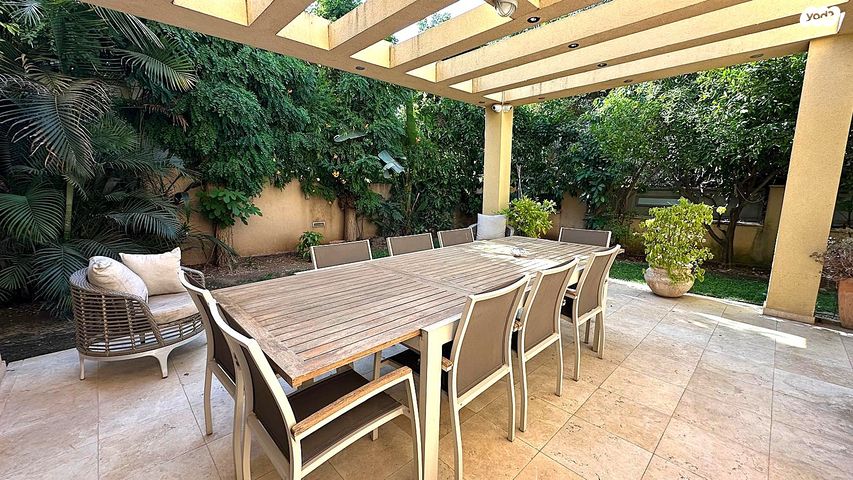 בית פרטי/ קוטג', האירוס, מתחם 19 - 20 (מתחם הפרחים), הוד השרון