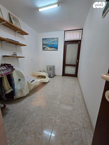 דירת גן, ערד