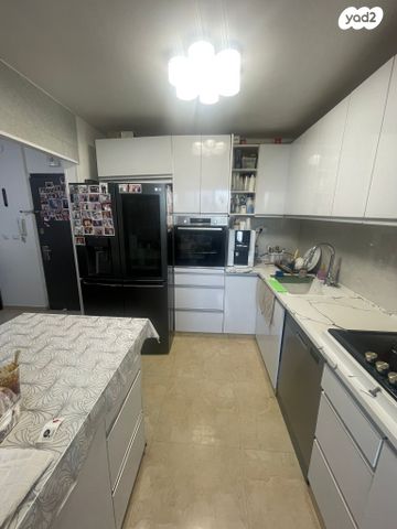 דירה, ברק, בן גוריון, לוד