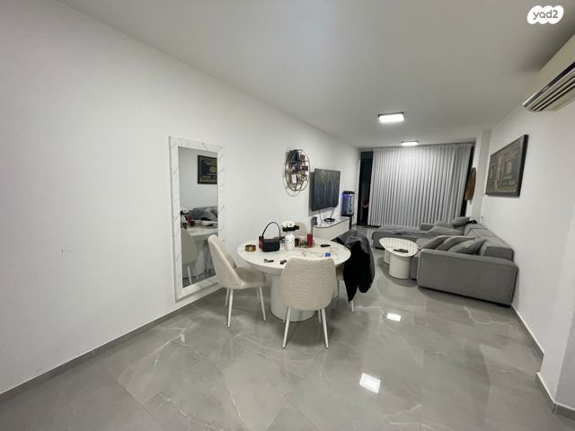 דירה, חביבה רייק, לב העיר, בת ים