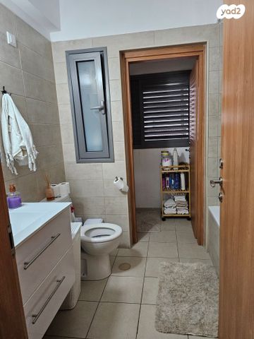 דירה, נחל ירקון 24, כרמי גת, קרית גת