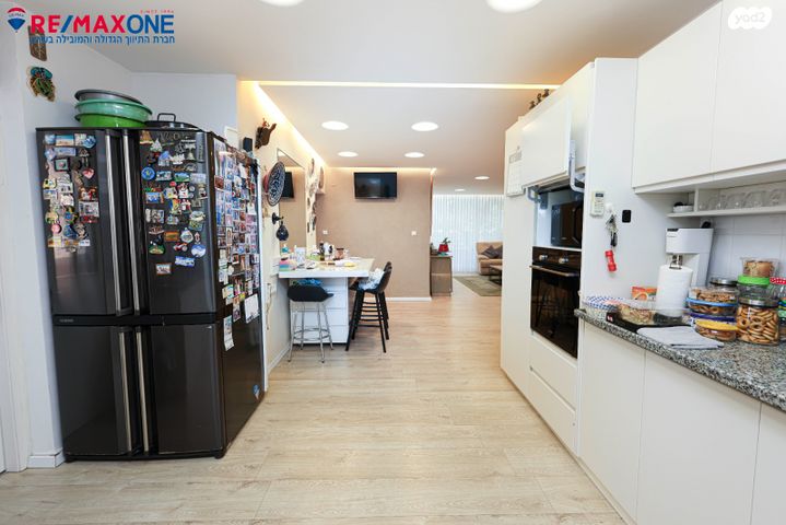 דירה, סוקולוב 20, ארלוזורוב, כפר סבא