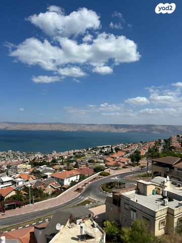 דו משפחתי, בן גוריון, טבריה