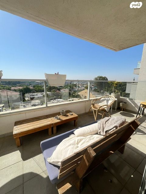 דירה, תל מונד